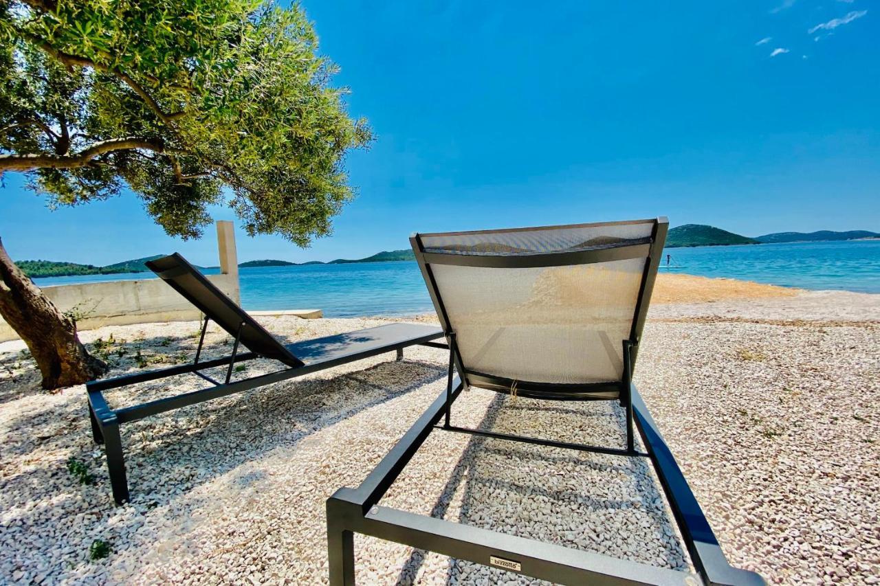 Buqez Eco Resort - Beach Villa 28 - Directly By Beach Drage Exteriör bild